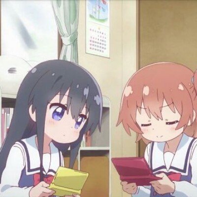 绿化带摘花送媳妇